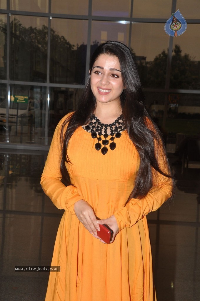 Charmi Latest Pics - 19 / 59 photos