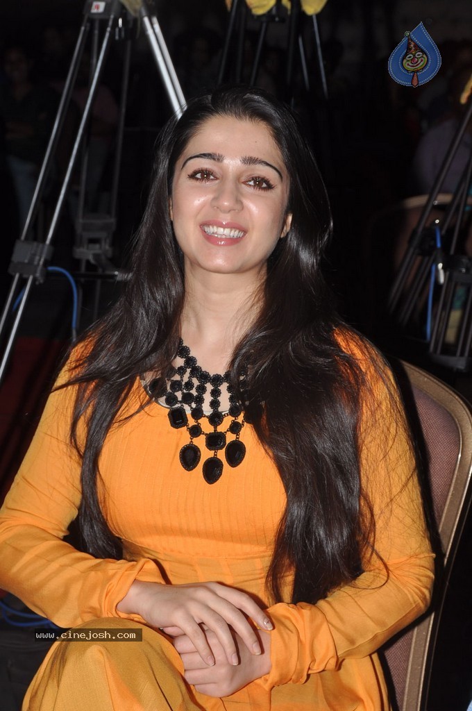 Charmi Latest Pics - 28 / 59 photos