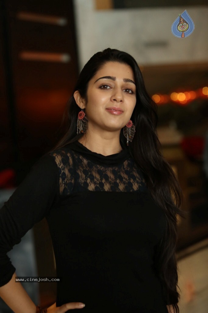 Charmi Latest Stills - 22 / 50 photos