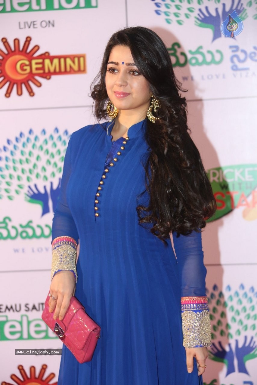 Charmi New Photos - 7 / 44 photos