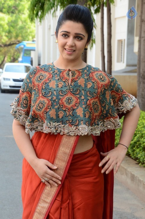 Charmy Kaur Photos - 46 / 61 photos