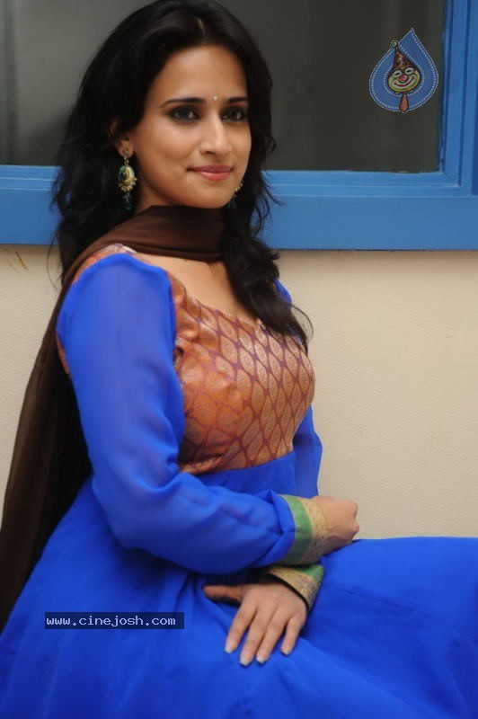 Chinmayi Ghatrazu Stills - 55 / 78 photos