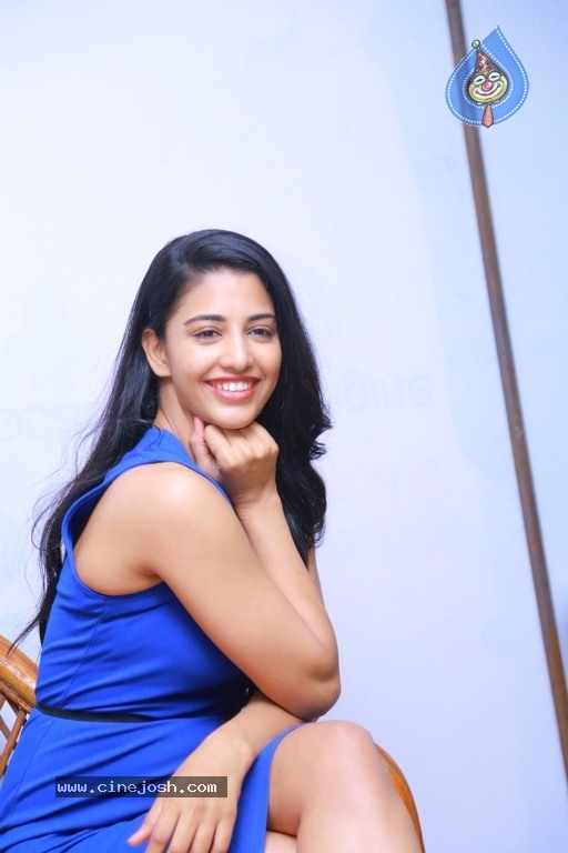 Daksha Nagarkar Stills - 18 / 19 photos