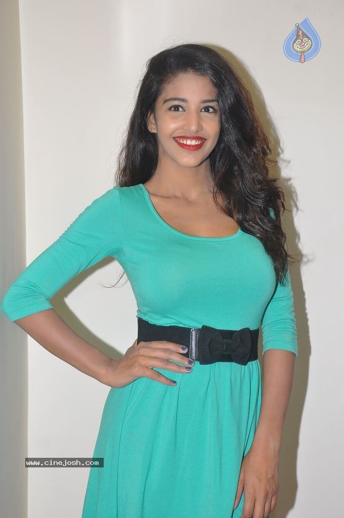 Daksha Nagarkar Stills - 42 / 78 photos