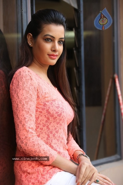 Deeksha Panth Gallery - 17 / 107 photos