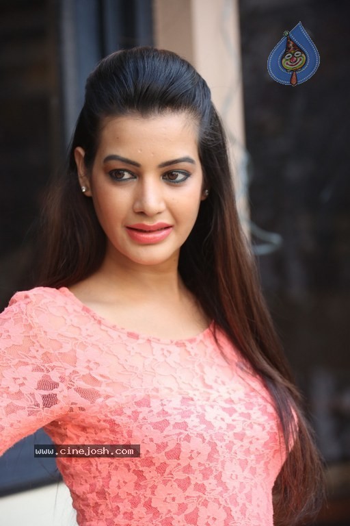 Deeksha Panth Gallery - 21 / 107 photos