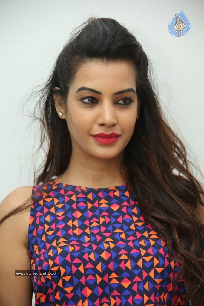 Deeksha Panth Gallery - 69 / 116 photos