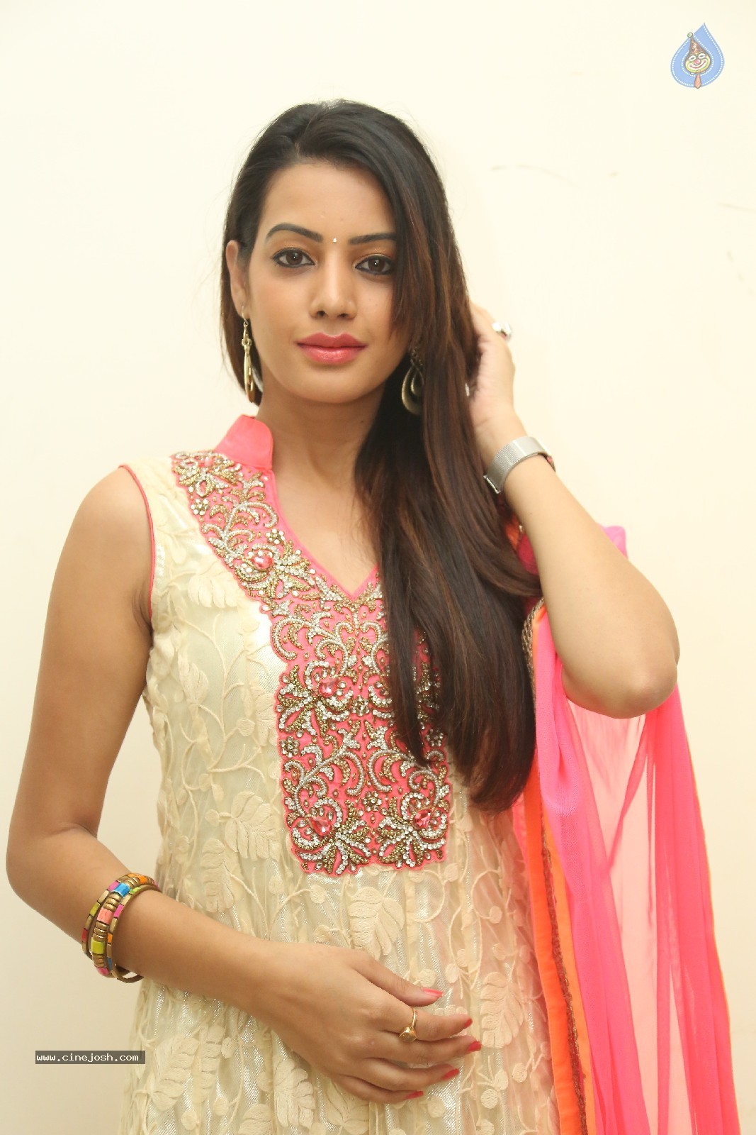 Deeksha Panth Gallery - 48 / 85 photos