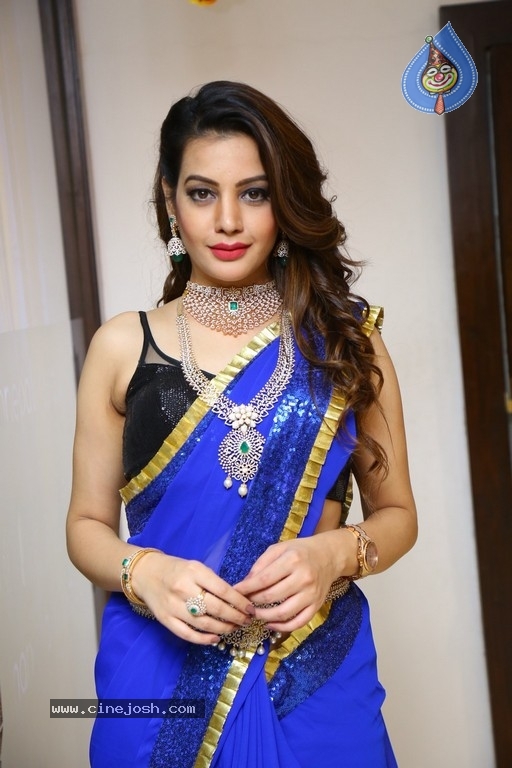 Deeksha Panth Photos - 9 / 21 photos