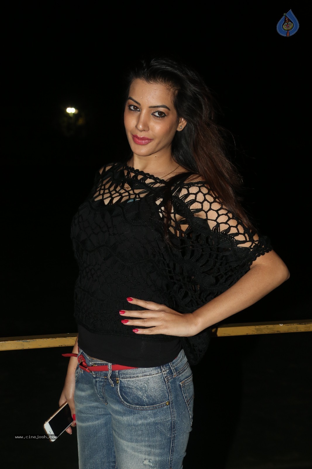 Deeksha Panth Stills - 9 / 48 photos