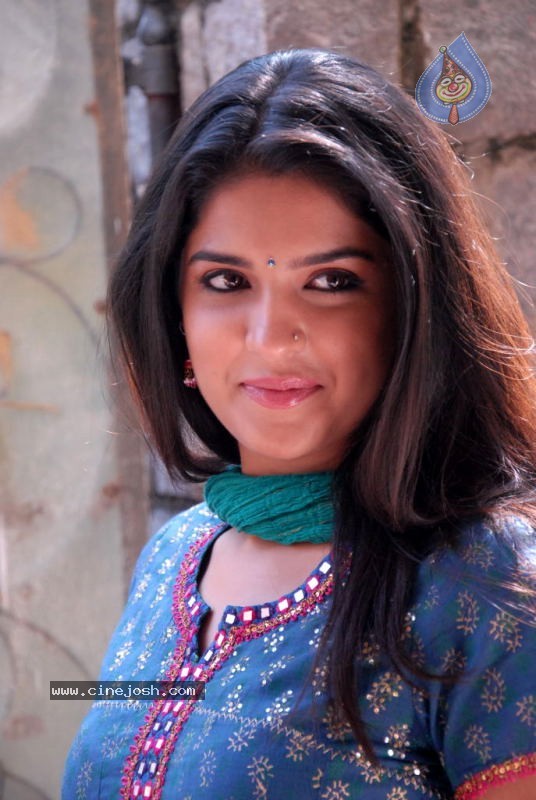 Deeksha Seth Latest Gallery - 67 / 73 photos