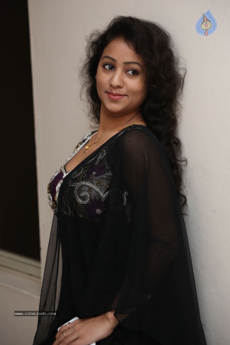 Deepu Stills - 51 / 114 photos