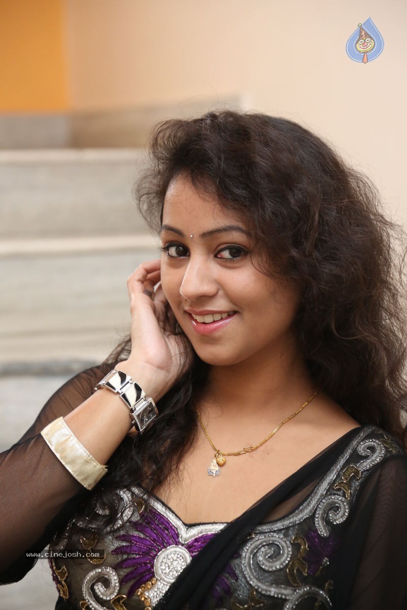 Deepu Stills - 75 / 114 photos