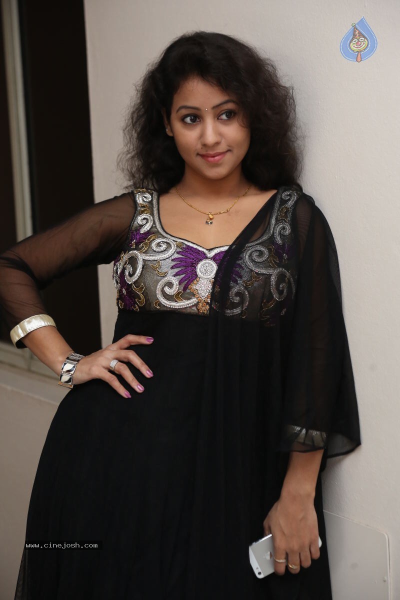 Deepu Stills - 84 / 114 photos