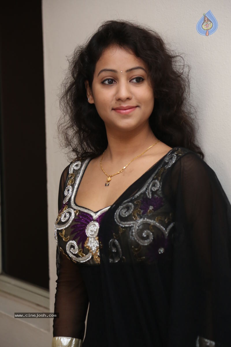 Deepu Stills - 86 / 114 photos