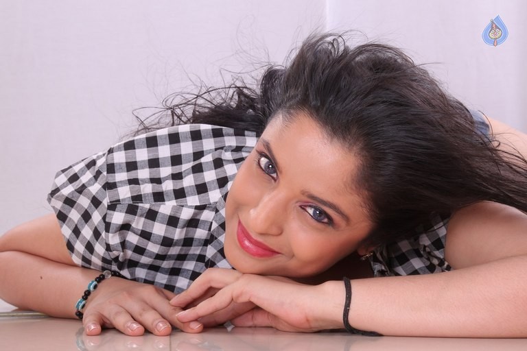 Divya New Photos - 12 / 63 photos