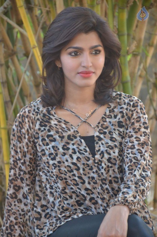 Dhansika Latest Photos - 6 / 21 photos