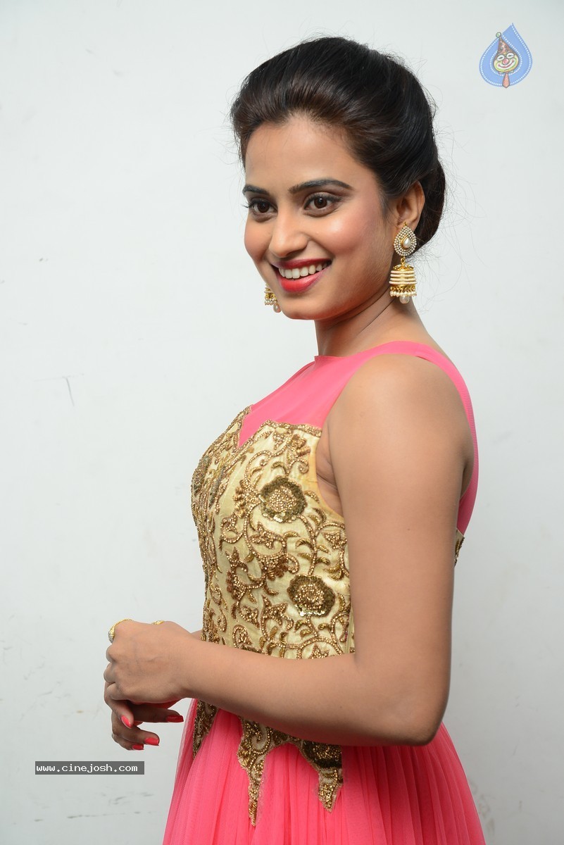 Dimple Chopade Stills - 19 / 66 photos