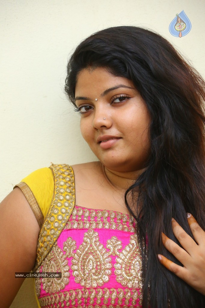 Divya New Gallery - 13 / 75 photos