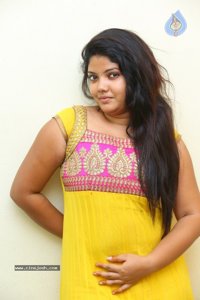 Divya New Gallery - 31 / 75 photos