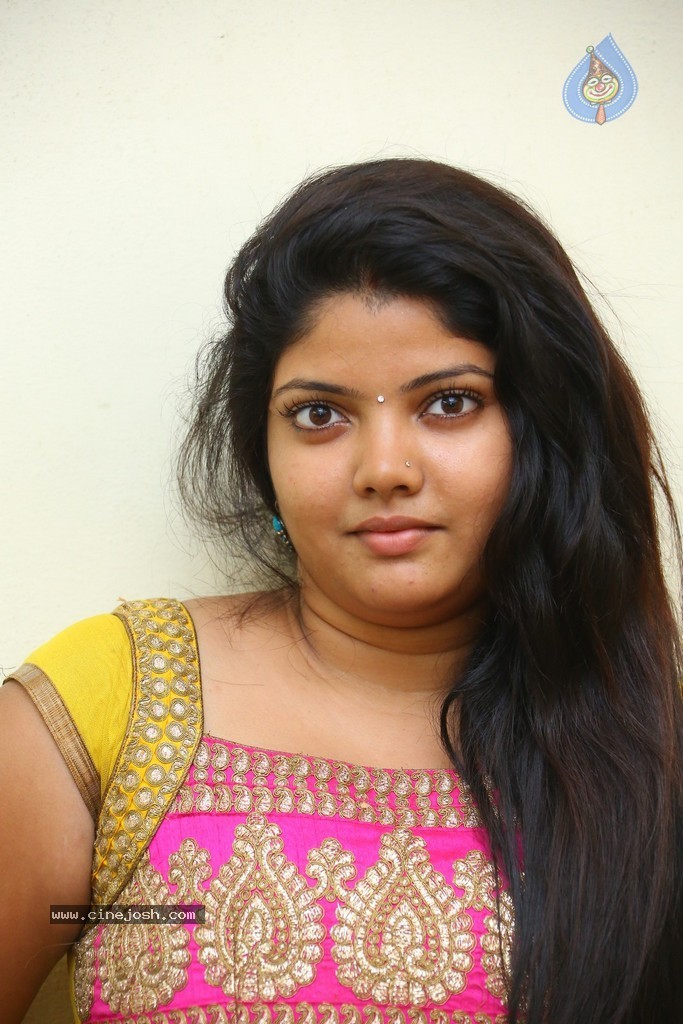 Divya New Gallery - 52 / 75 photos