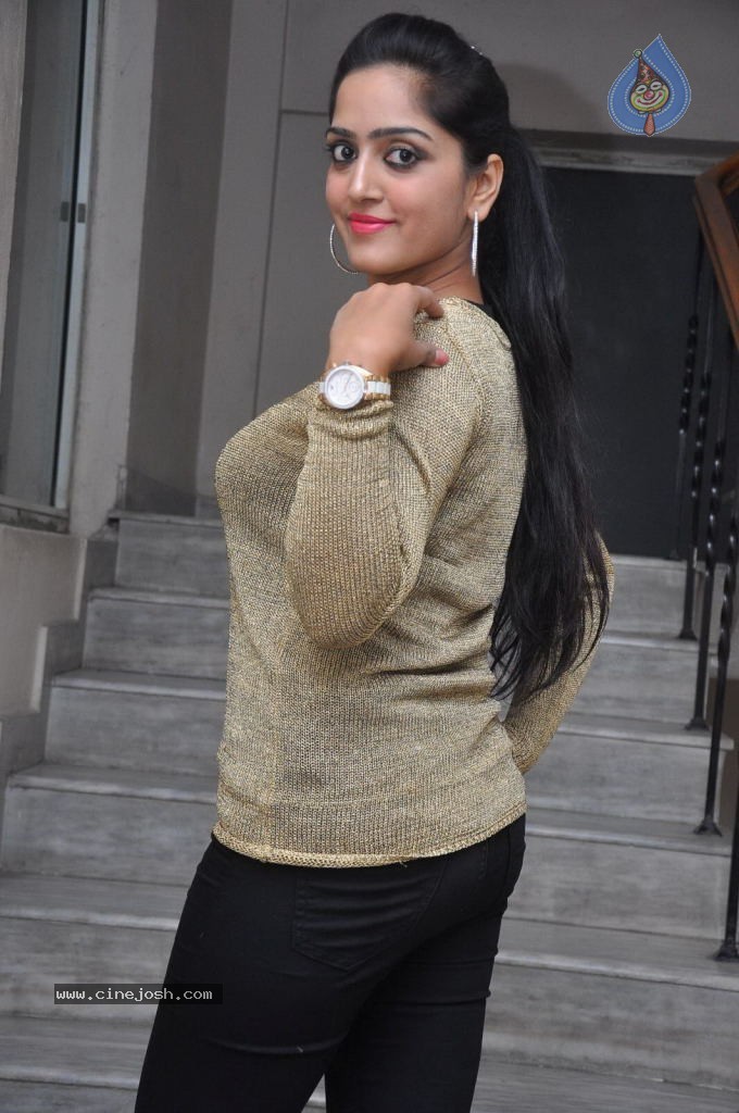 Divya New Gallery - 31 / 47 photos