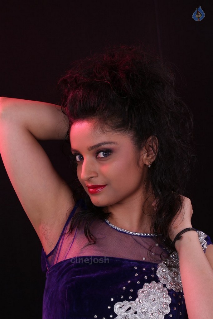 Divya New Gallery - 13 / 52 photos