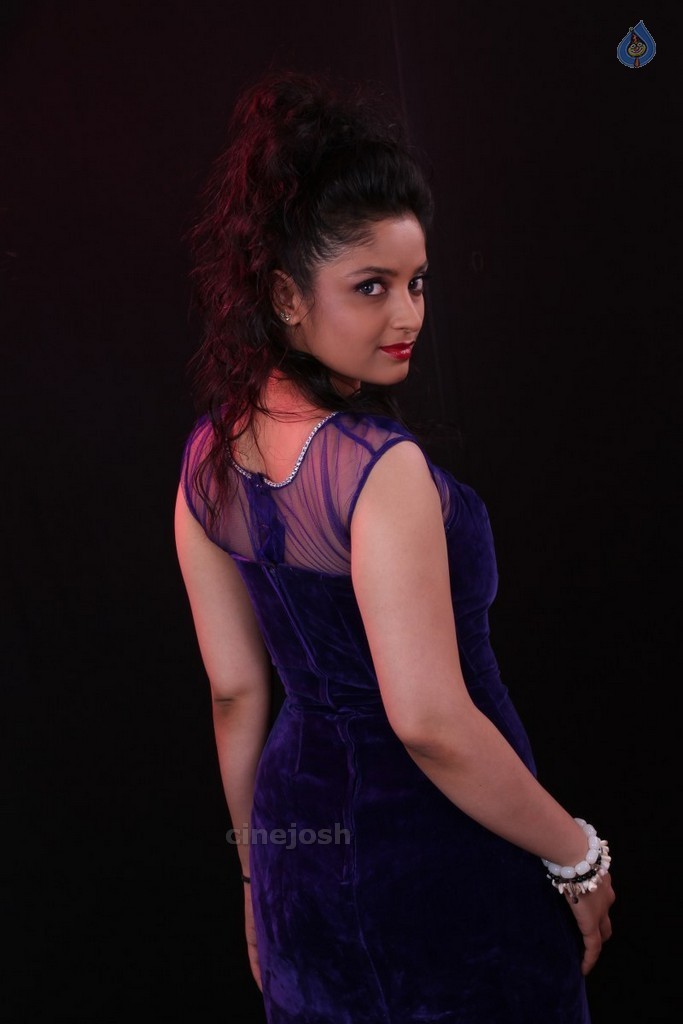 Divya New Gallery - 32 / 52 photos