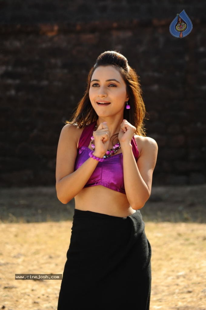 Druthi Hot Stills - 5 / 39 photos