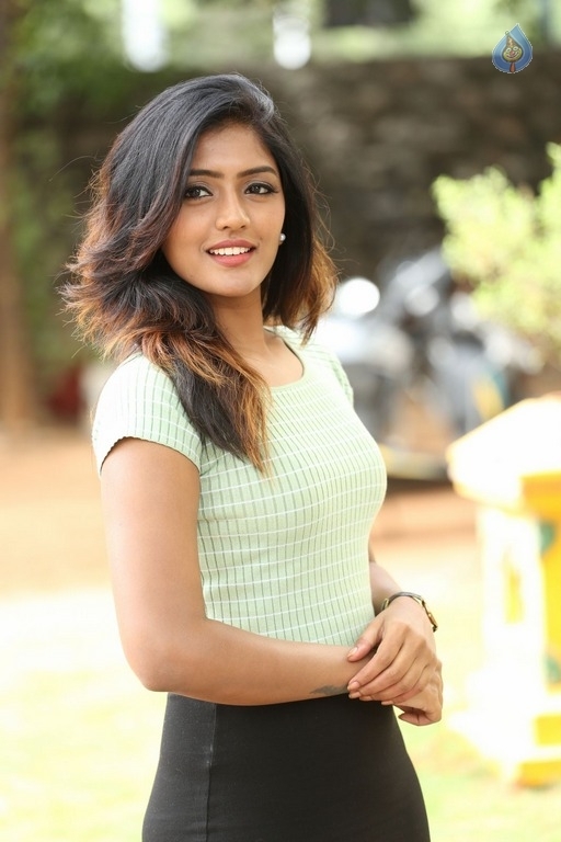 Eesha Latest Gallery - 10 / 40 photos