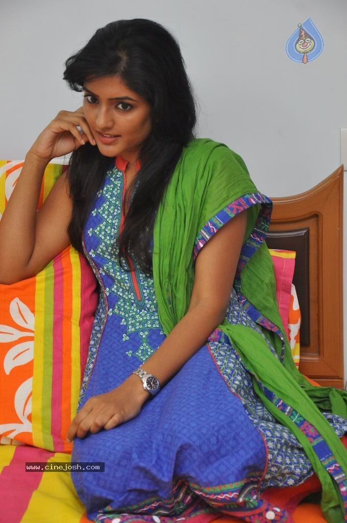 Eesha New Stills - 45 / 63 photos