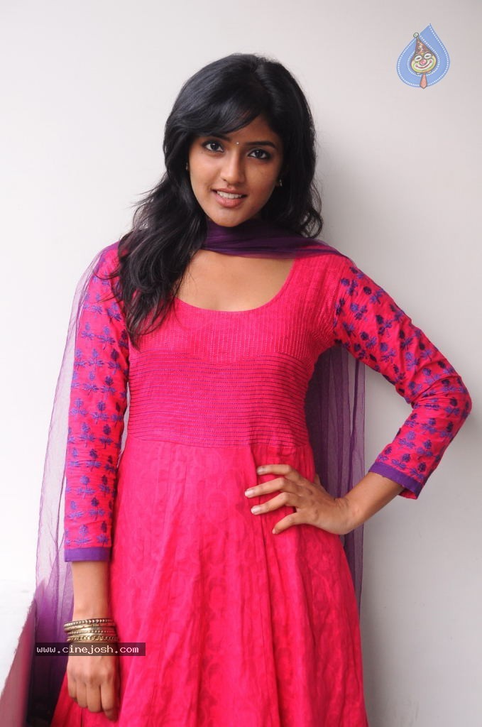 Eesha New Stills - 27 / 47 photos