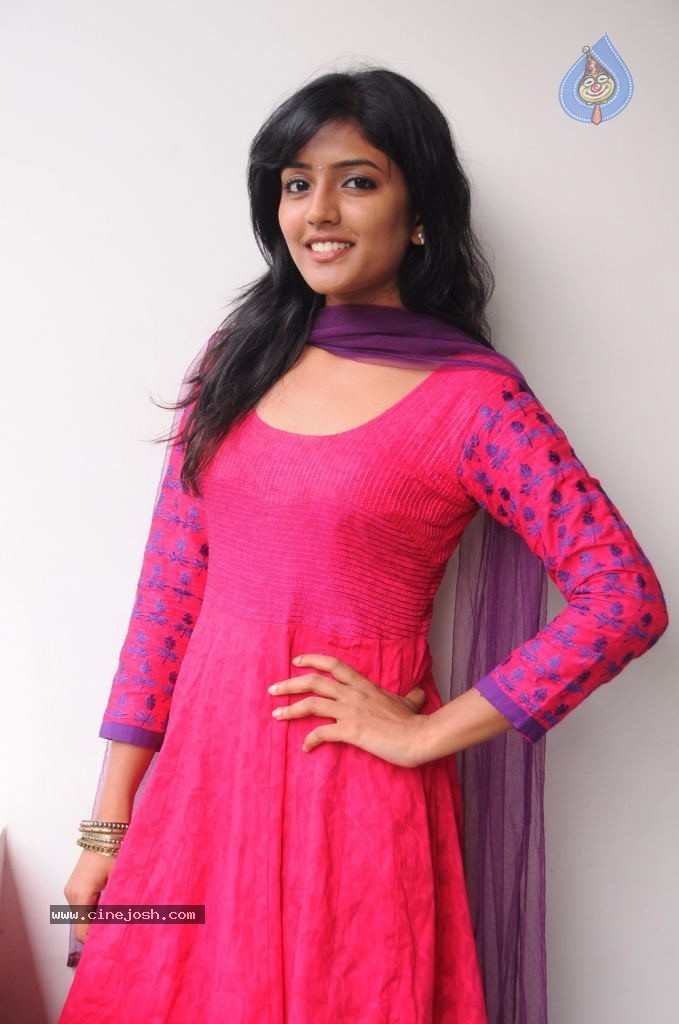 Eesha New Stills - 35 / 47 photos