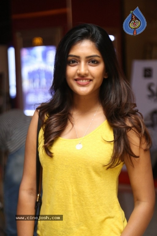 Eesha Rebba Photos - 15 / 20 photos