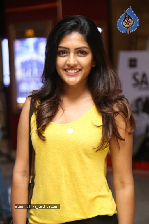 Eesha Rebba Photos - 17 / 20 photos