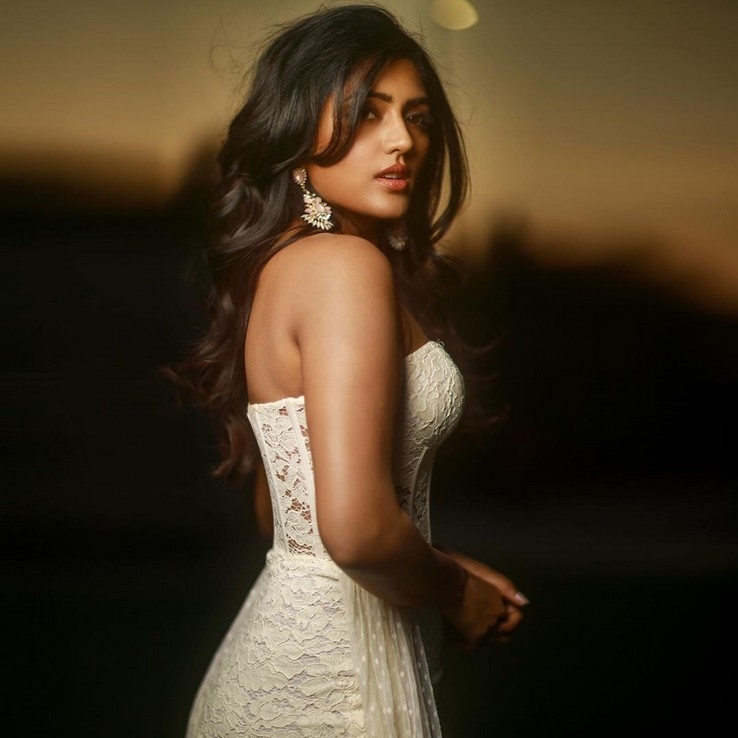 Eesha Rebba Stills - 5 / 13 photos