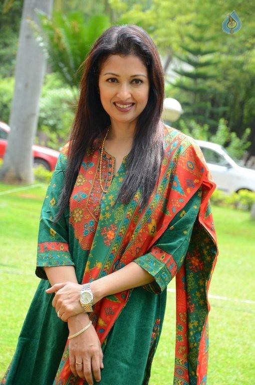 Gautami Latest Photos - 9 / 30 photos