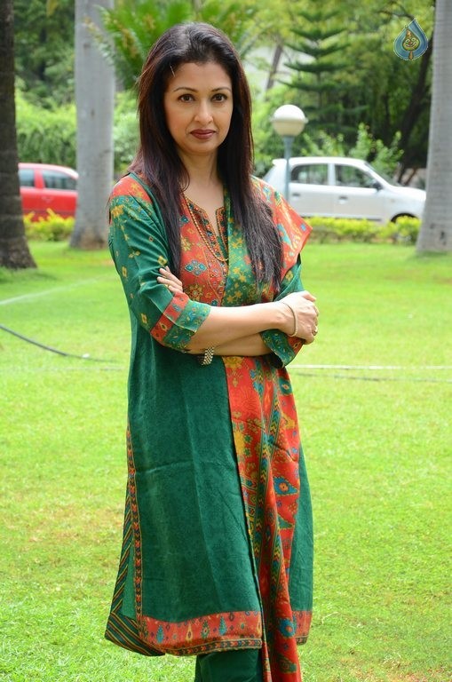 Gautami Latest Photos - 30 / 30 photos