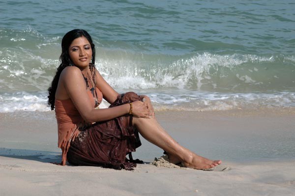 Gayathri Stills - 41 / 82 photos