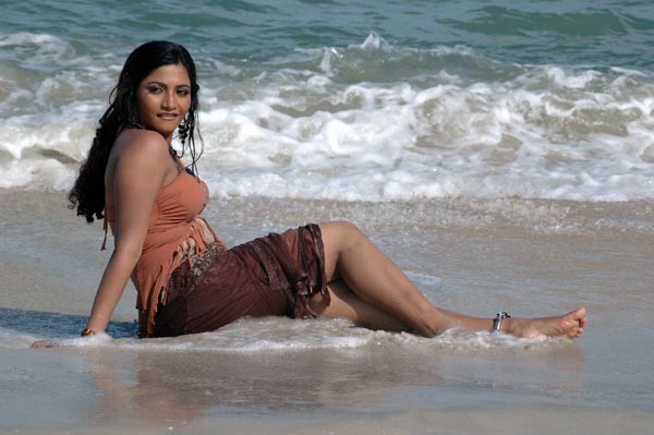 Gayathri Stills - 61 / 82 photos