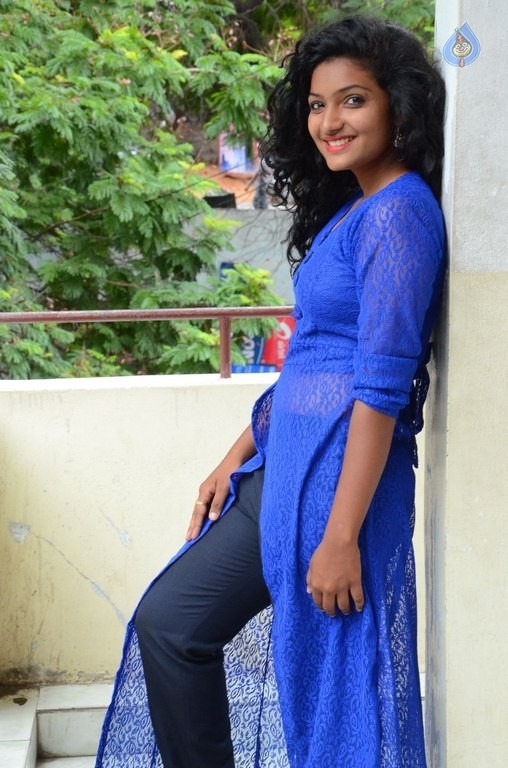 Gayathri New Pics - 1 / 26 photos