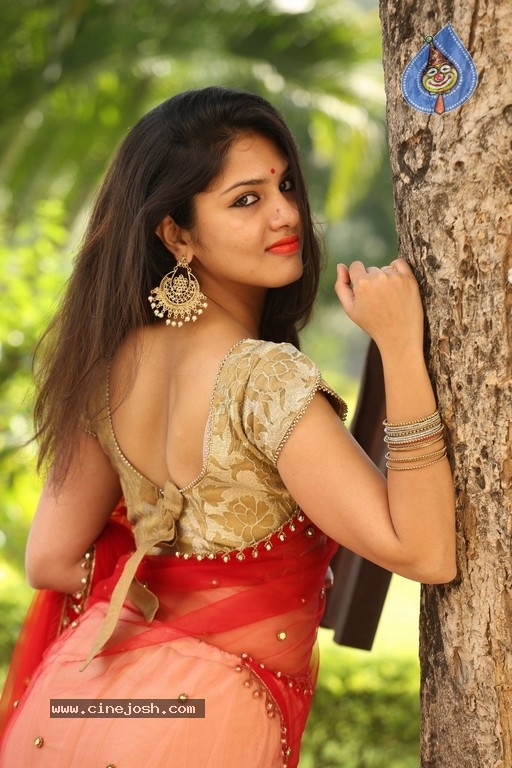 Gayathri Suresh Photos - 2 / 21 photos