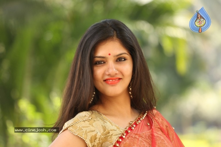 Gayathri Suresh Photos - 14 / 21 photos