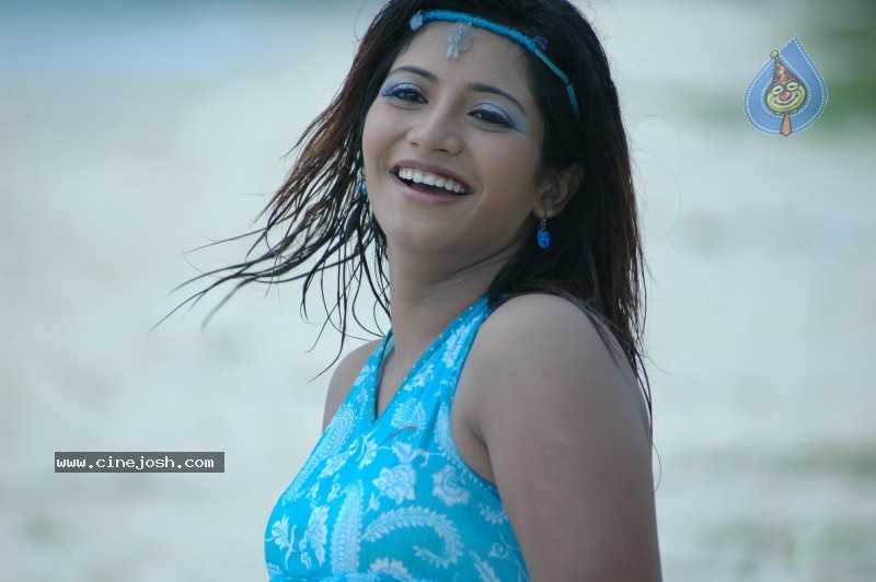 Gayatri Stills - 15 / 38 photos