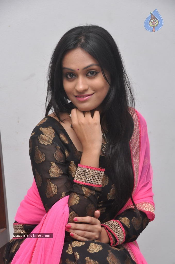 Geetha Bhagat Stills - 16 / 56 photos