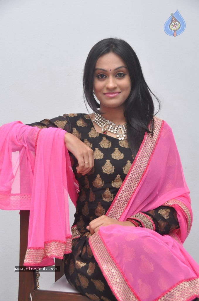 Geetha Bhagat Stills - 32 / 56 photos