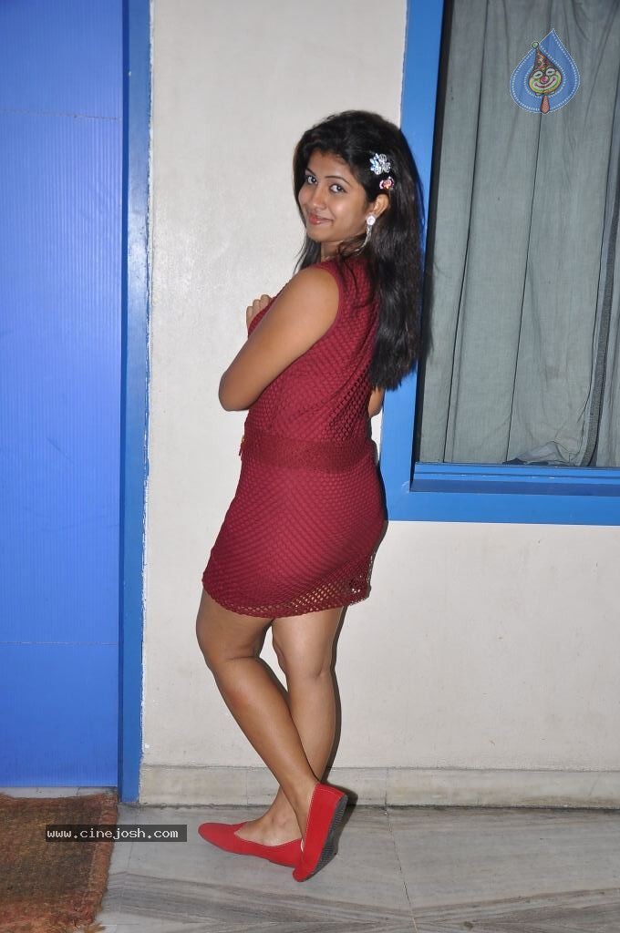 Geethanjali Hot Stills - 70 / 103 photos