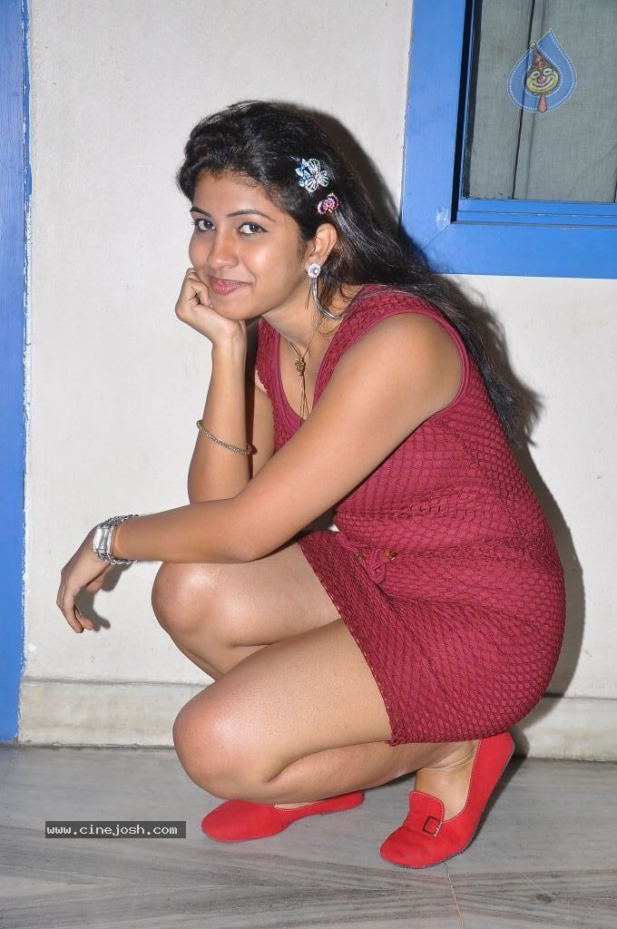 Geethanjali Hot Stills - 97 / 103 photos