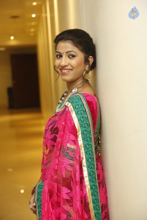 Geethanjali Latest Photos - 32 / 60 photos