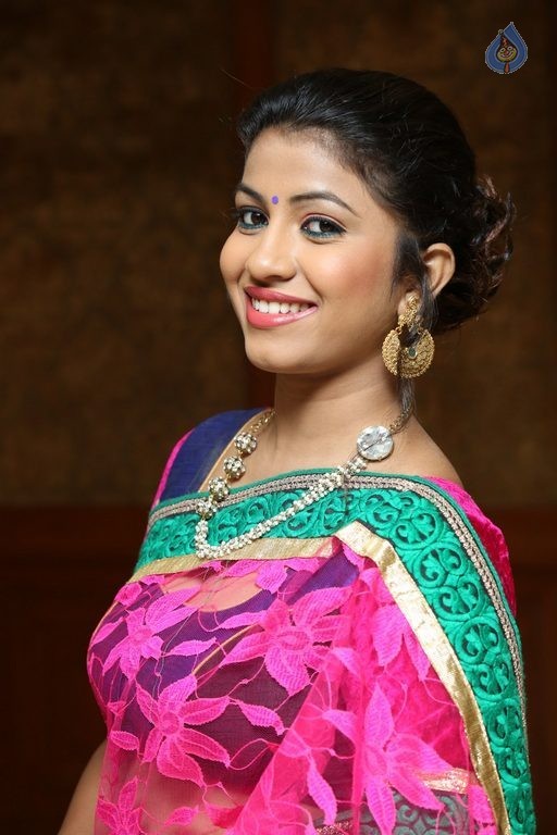 Geethanjali Latest Photos - 38 / 60 photos